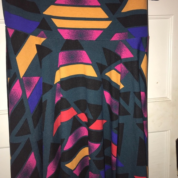 Lularoe Nicole - Picture 2 of 2